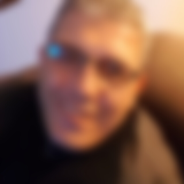 Nestola (52) aus Rodgau