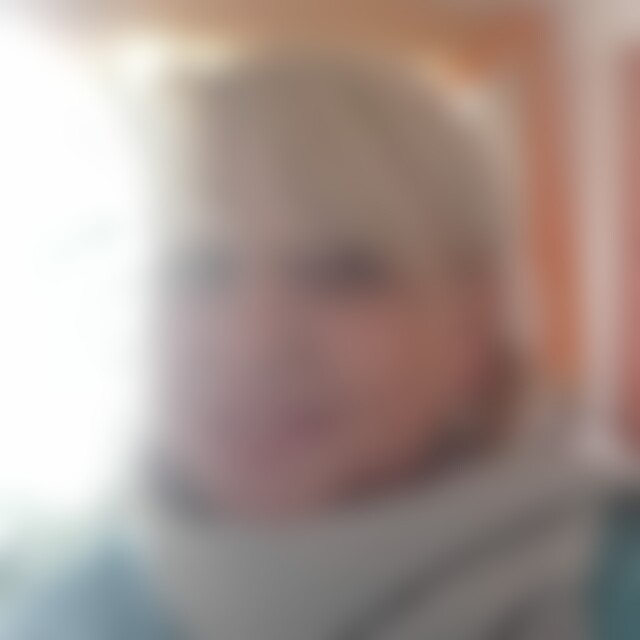 Irischka (63) aus Hannover
