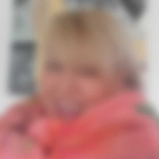 Irischka (63) aus Hannover