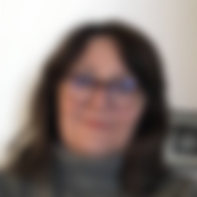 Dora (57) aus S