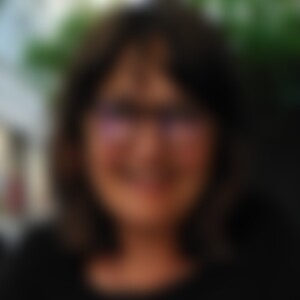 Dora (58) aus S