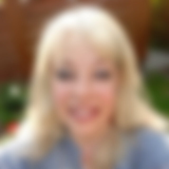 Daniela24a (59) aus Ahrensburg