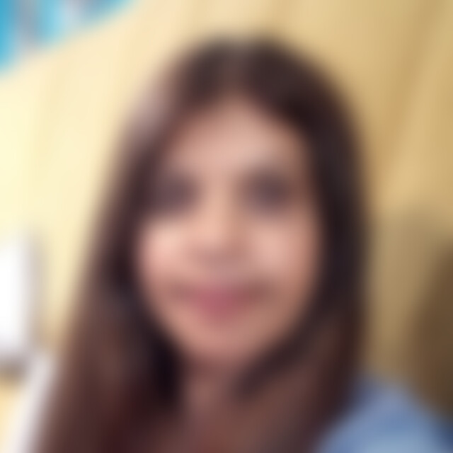 Yasmina (44) aus Hamburg