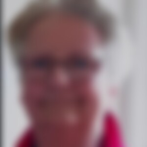 Giny (69) aus Zetten