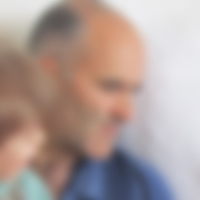 ulsen (67) aus Berlin