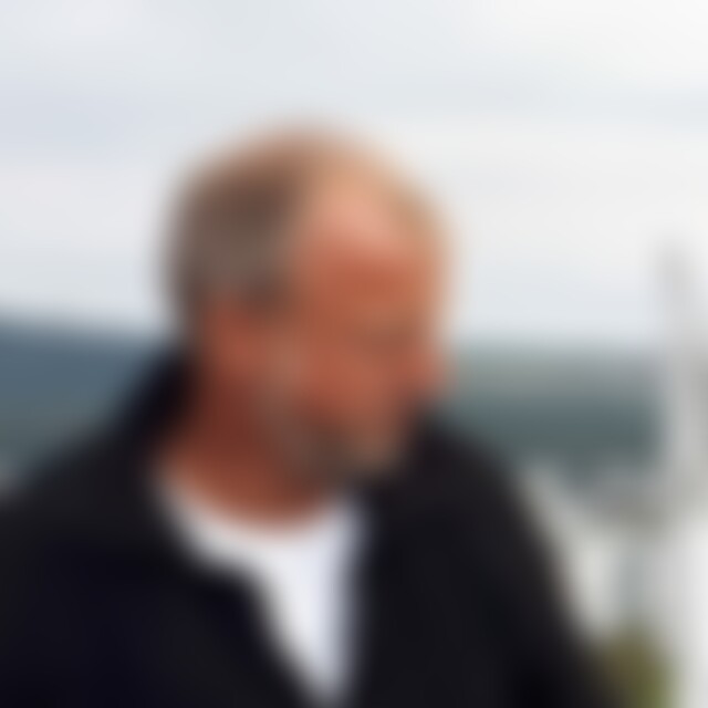 Pinselbaum (49) aus Strümpfelbach