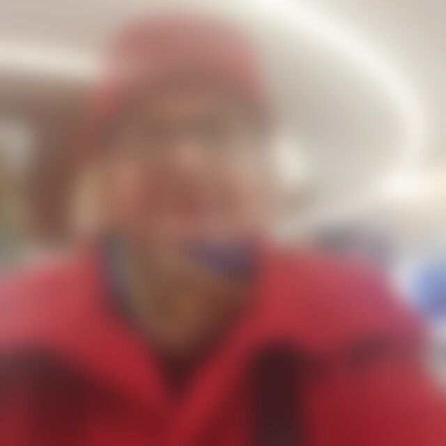 Regine (68) aus BERLIN