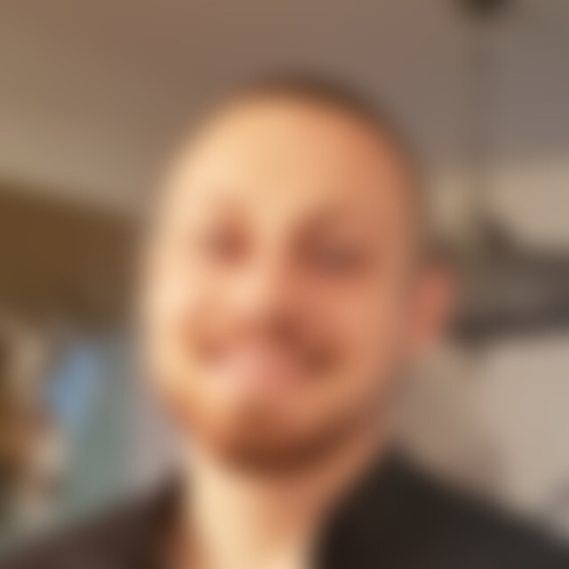 Yasha (30) aus köln