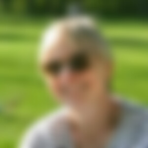 Farbenfroh (59) aus Kiel