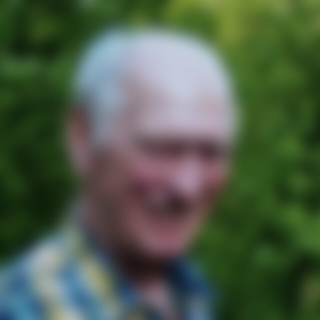 Ullo (87) aus Hamburg