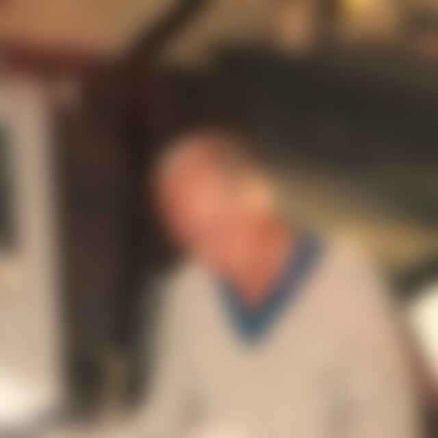 Ullo (87) aus Hamburg