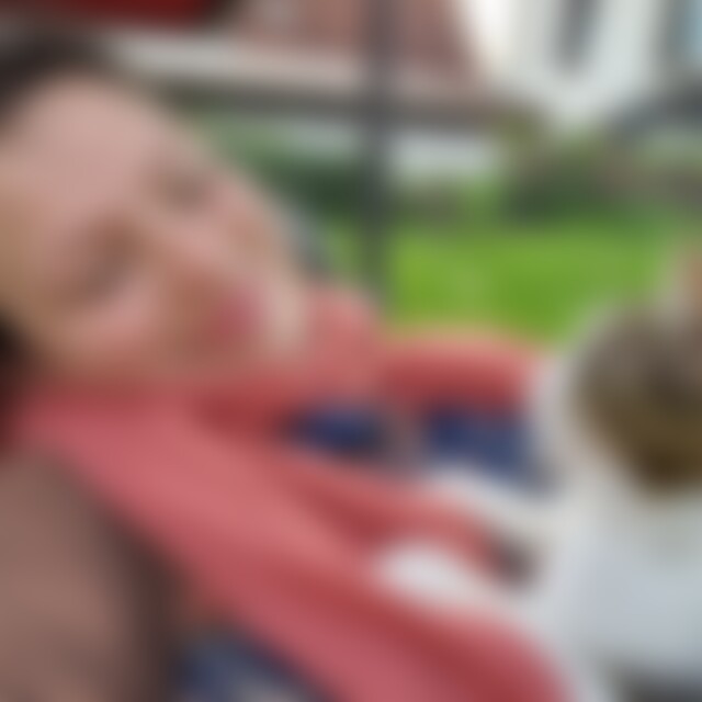 misscaro (38) aus Wörnitz