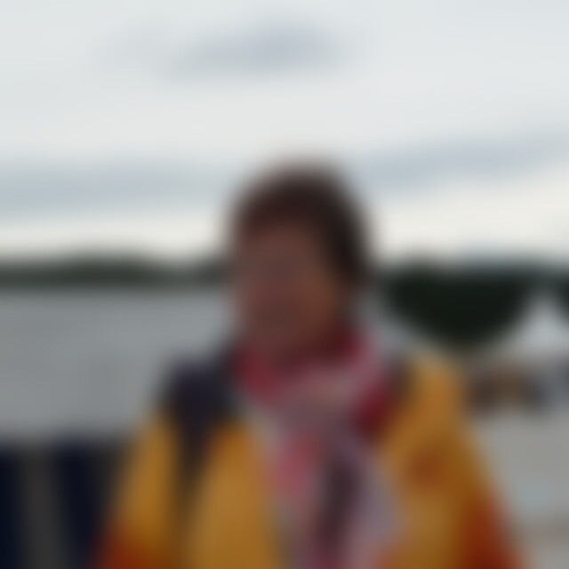 Gmay (76) aus 