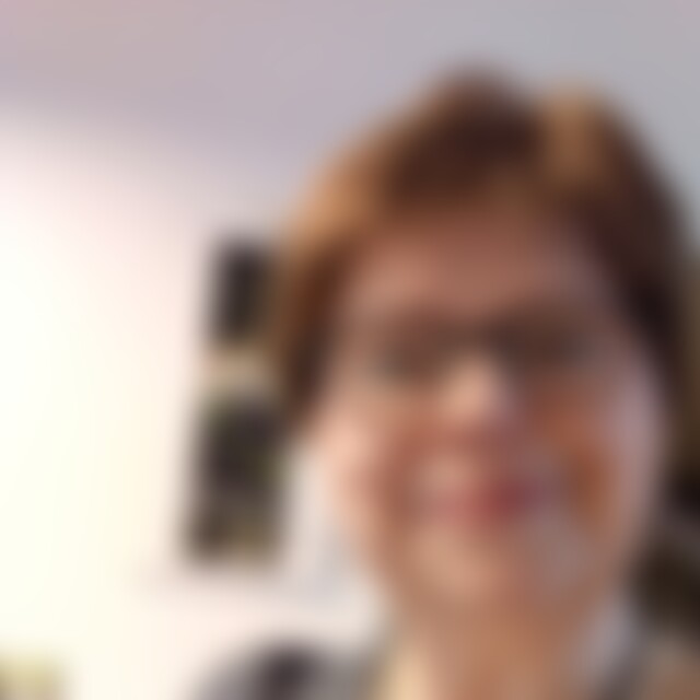Betsy (63) aus Stuhr
