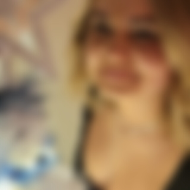 Julija (32) aus Augsburg