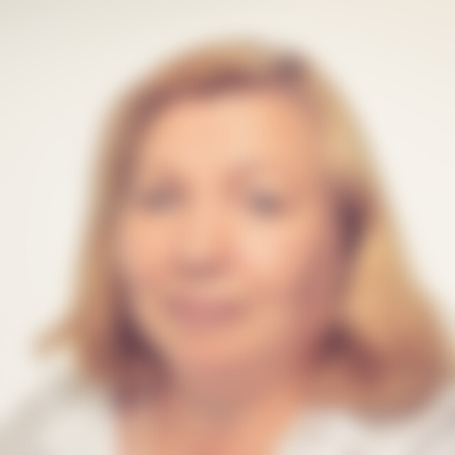 Fevronia (62) aus Munster