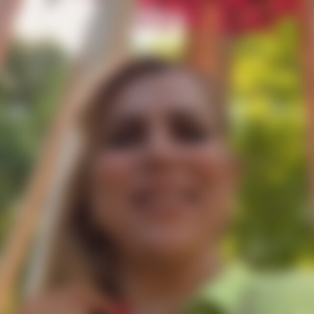 Elizabeth (52) aus Keltern