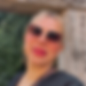 Elizabeth (52) aus Keltern