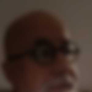 Miau (66) aus Bielefeld