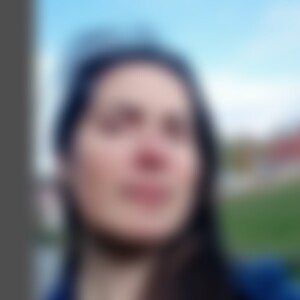 Silviya77 (40) aus Tuebingen