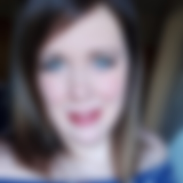 Nina (34) aus Weitefeld