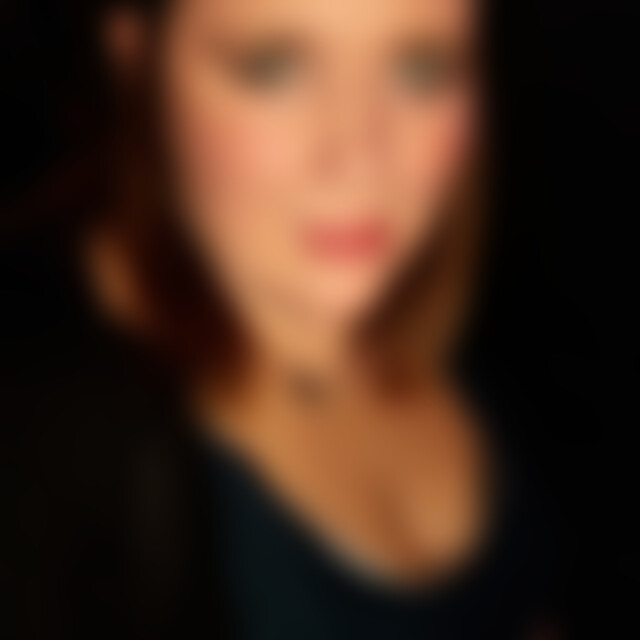 Nina (34) aus Weitefeld