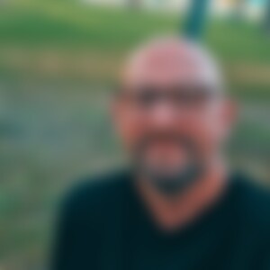 Alex4376 (50) aus 