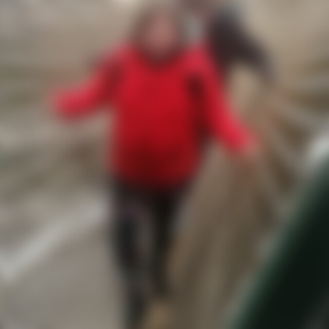 Katholikin72 (53) aus Bin örtlich gebunden