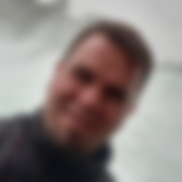 Badi (32) aus Zwickau