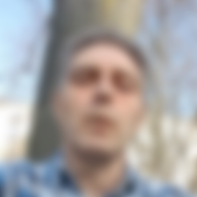 russi (66) aus berlin