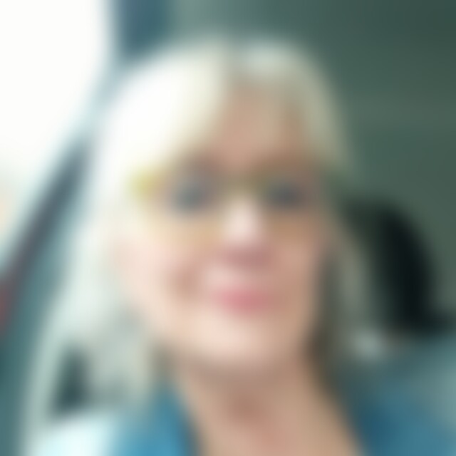 Nele (70) aus Bielefeld