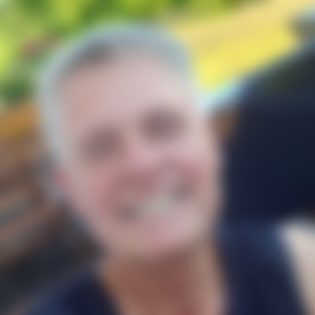 Karlie (70) aus Windeck