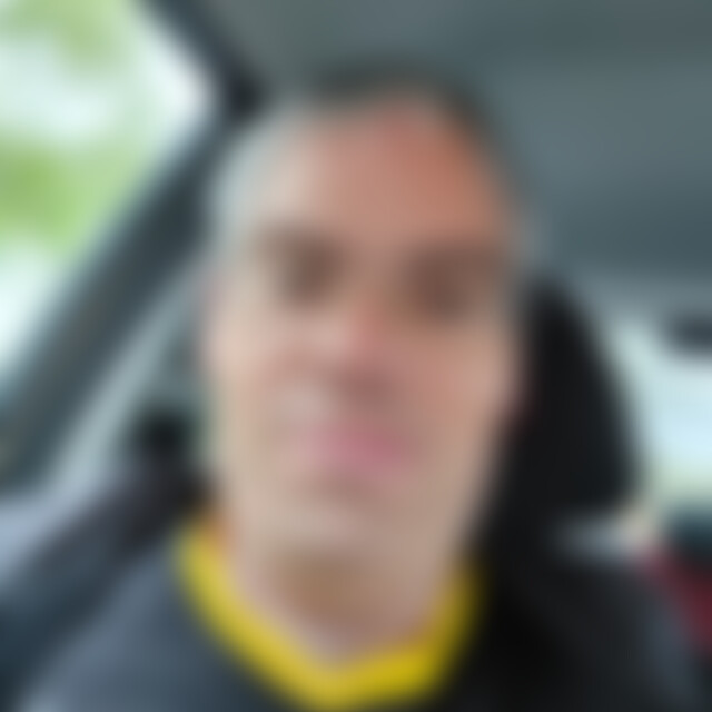 Jackie14 (55) aus Wiesbaden
