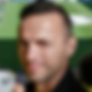 AlexW77 (44) aus Düren