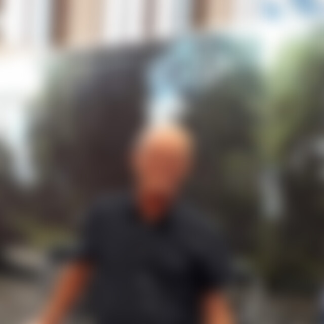schlankermann (71) aus Berlin