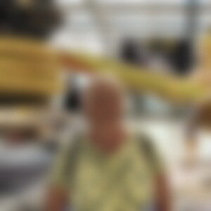 Peevi (80) aus HamburgBergedorf