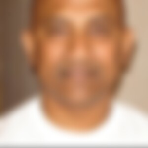 Ravee (48) aus Lorch