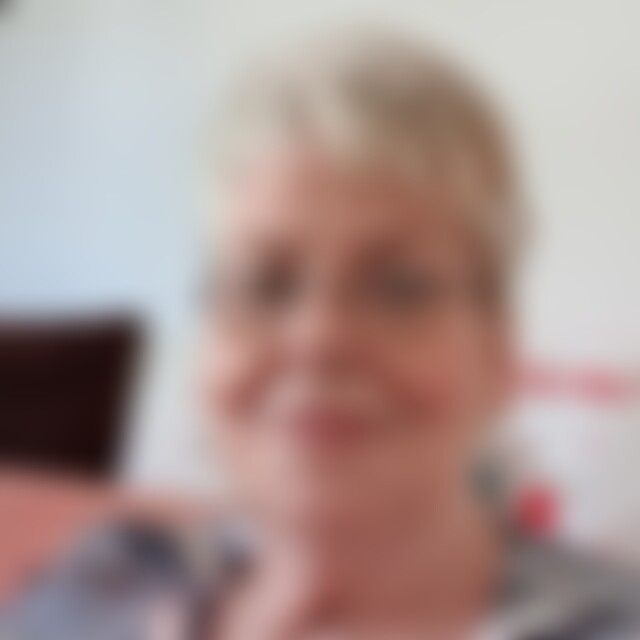 Puschel (76) aus Neumünster