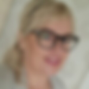 LRAnna (51) aus Zuhause