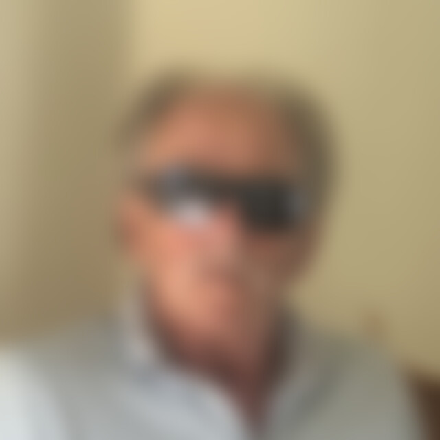 Zoey (73) aus Betzdorf