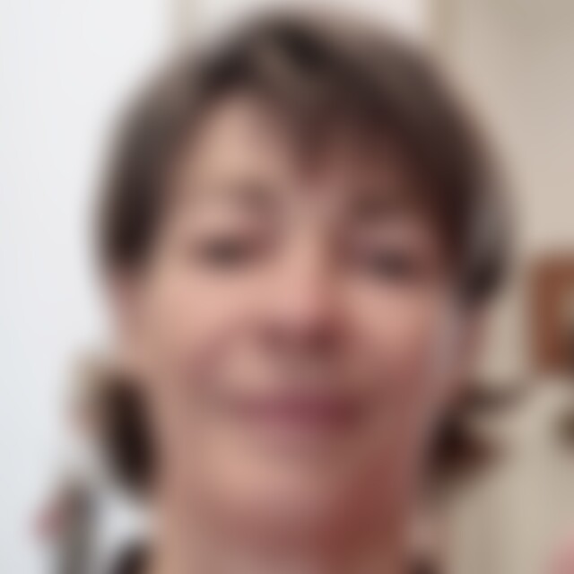 Athene (58) aus Friedrichsdorf
