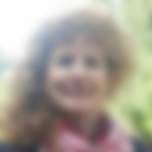 Madalina (61) aus ....
