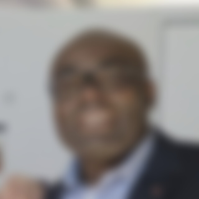 Brown (51) aus Erlangen