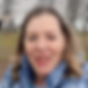 hage (63) aus Neuss