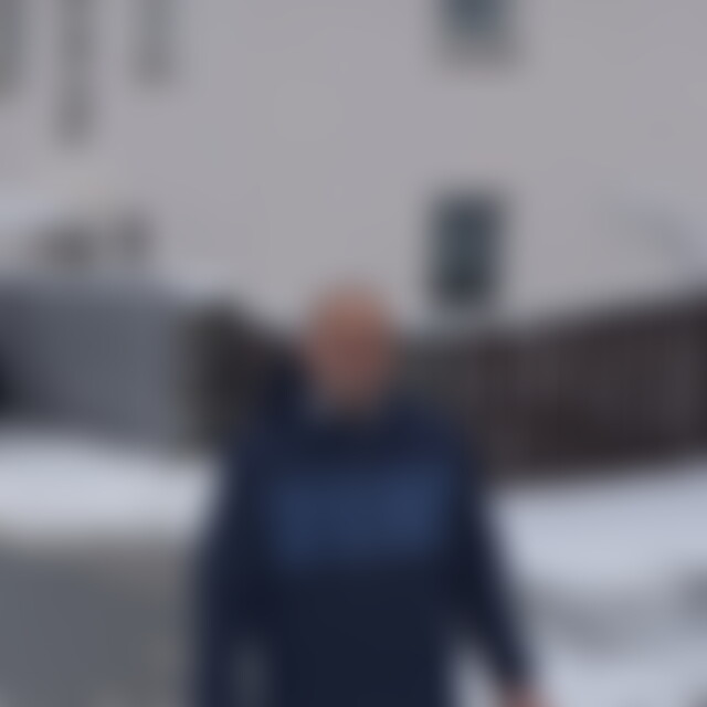 Singh (40) aus Plauen