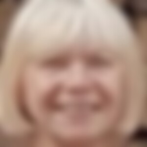 Anja2104 (71) aus Aschersleben