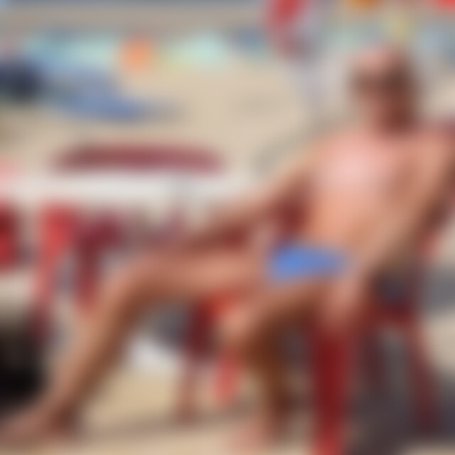 Frank1234 (83) aus Den Haag (Nordsee)