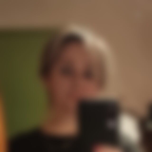 Zhana (45) aus Wüstenrot