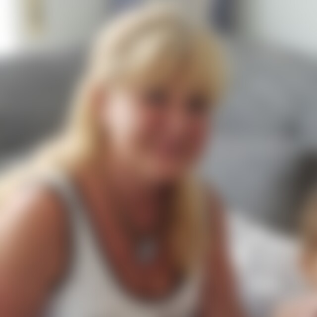 Dorota (64) aus Aidlingen