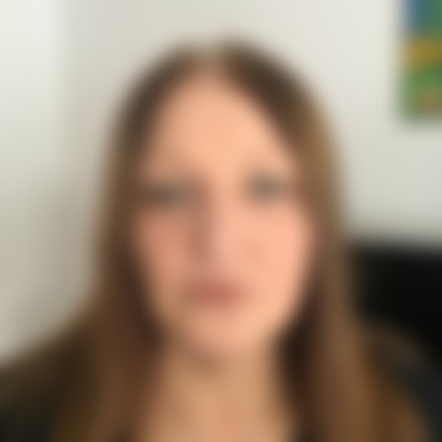 Delphina (63) aus Wiesbaden